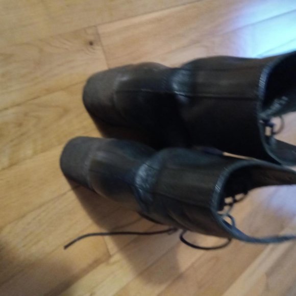 Frye Black Karen Combat Boot Size 8 - Picture 3 of 7